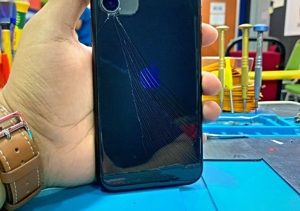 Repair iPhone 12 Pro Max Backglass Crack In KL - iPRO Ampang KL