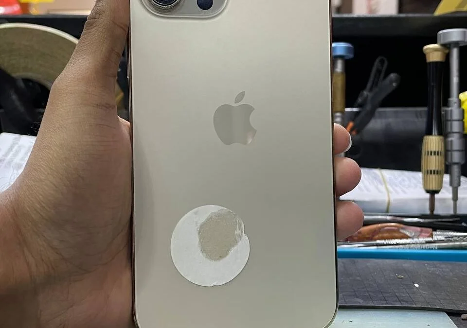 Repair iPhone 12 Pro Max Backglass Crack In KL - iPRO Ampang KL